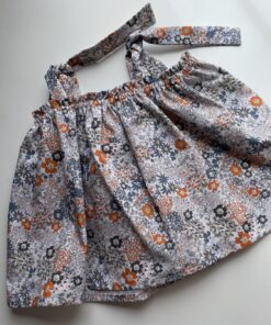 Blusa flor azul talla 18-24 meses